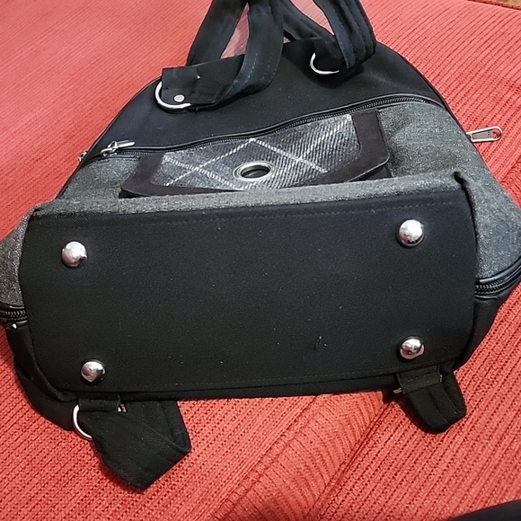 Convertible backpack purse EUC - Picture 7 of 12